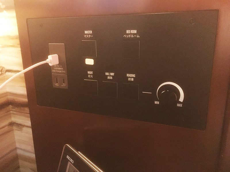 レゴランドホテルの部屋　USBソケット　USBある