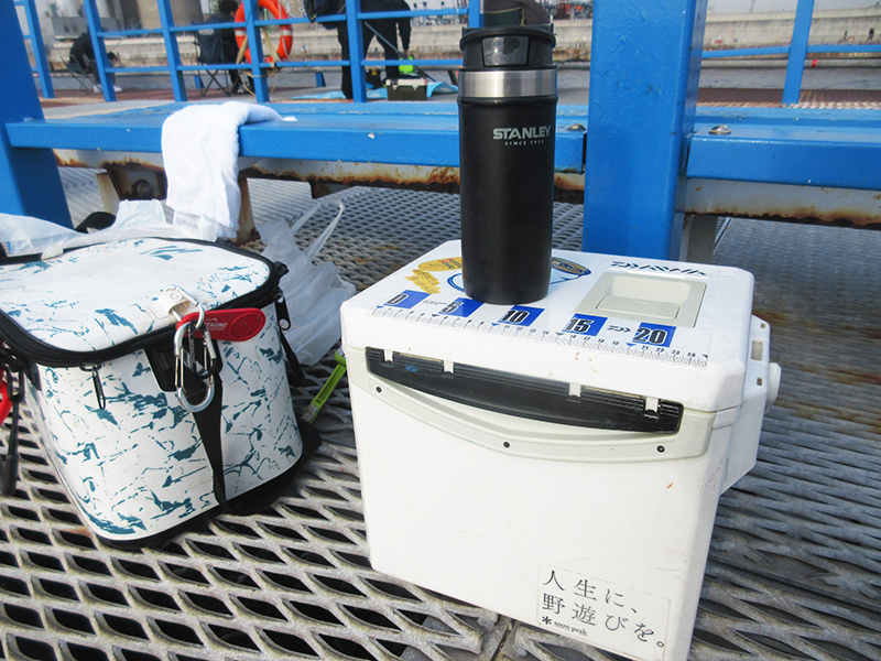 海釣り　水筒